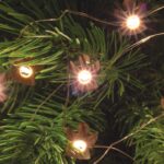 Home ML 23/WW micro LED-es fényfüzér, 1,9 m / 20 db melegfehér LED, rénszarvas, harang, angyal, hópehely fa figurákkal, átlátszó vezeték, elemes, beltéri kivitel - Image 2