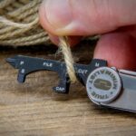 True Utility Minimalist, TU208K, multifunkcionális szerszám, designer kés, fekete titánbevonat, rozsdamentes acél penge - Image 5