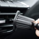 SAL SA063 autós mobiltartó, kb. 55 - 95 mm, félautomata, szellőzőre, egykezes, szilikon felület, forgatható, billenthető - Image 5