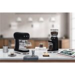 Smeg Smeg ECF02PBEU Espresso kávéfőző, 50-es évek Retro Design, világoskék ECF02PBEU - Image 3